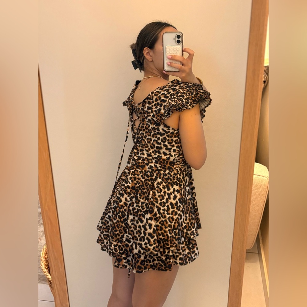 LEOPARD PRINT ROMPER 🐆🍒 - Picture 2 of 5